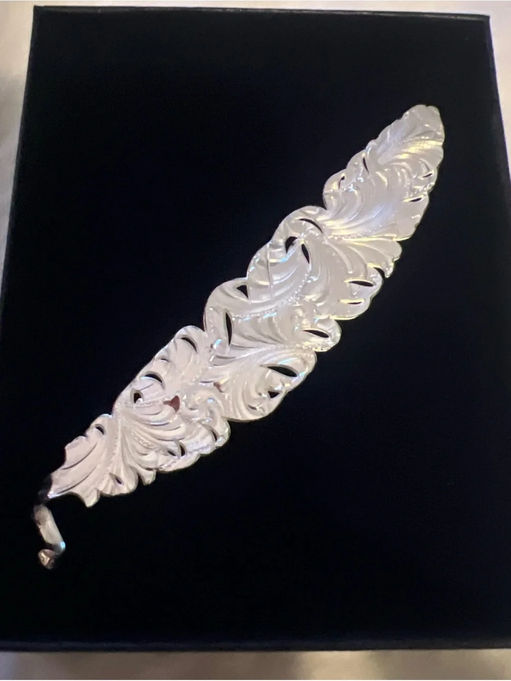 Montana Silversmiths Silver Feather Hat Pin with Red and Blue Trim - Picture 9 of 12